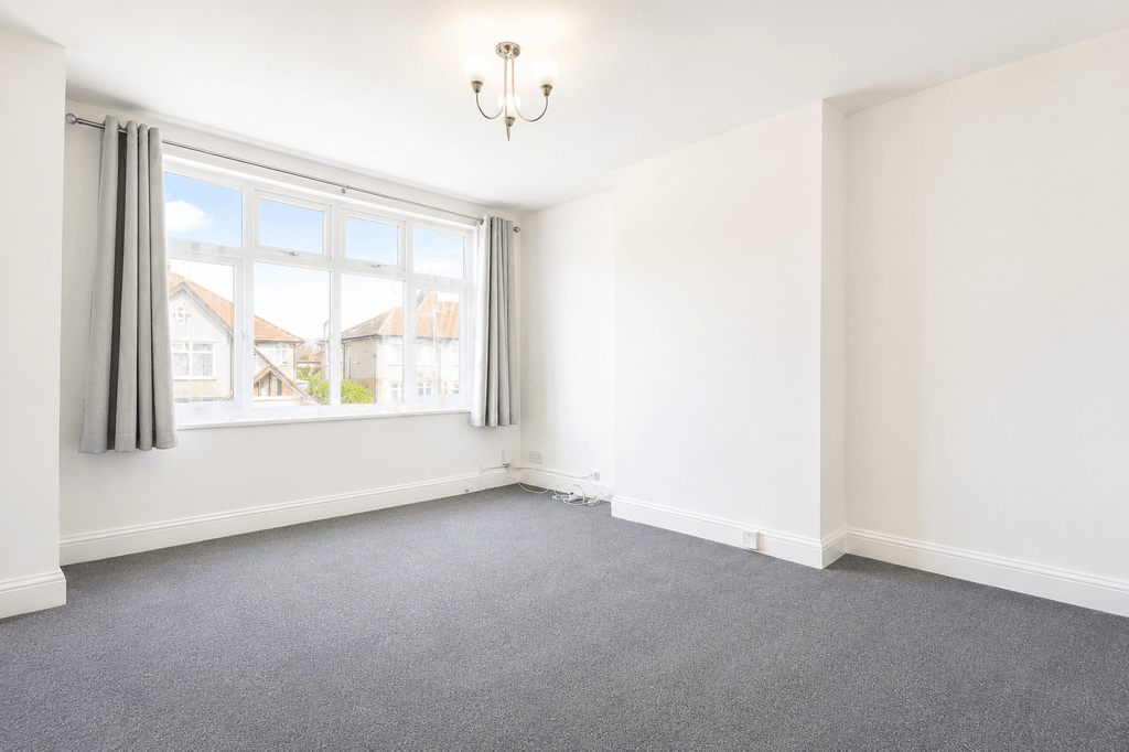 Property photo 3 of 11 Gallery