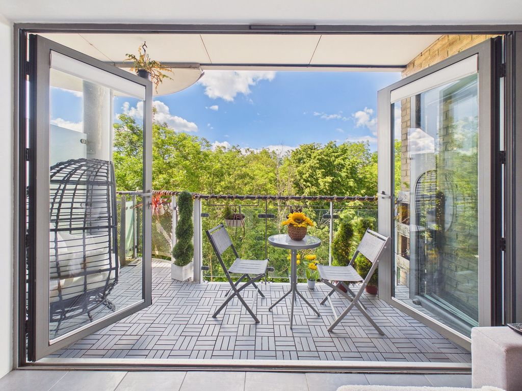 Property photo 3 of 12 Balcony