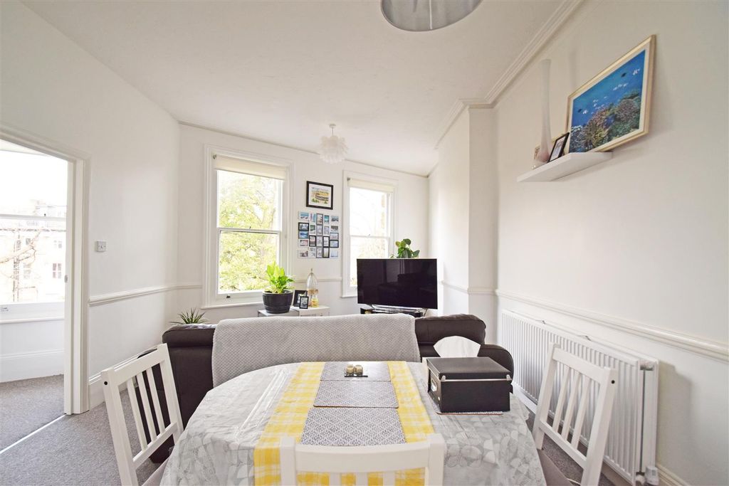 Property photo 2 of 8 Property Photo