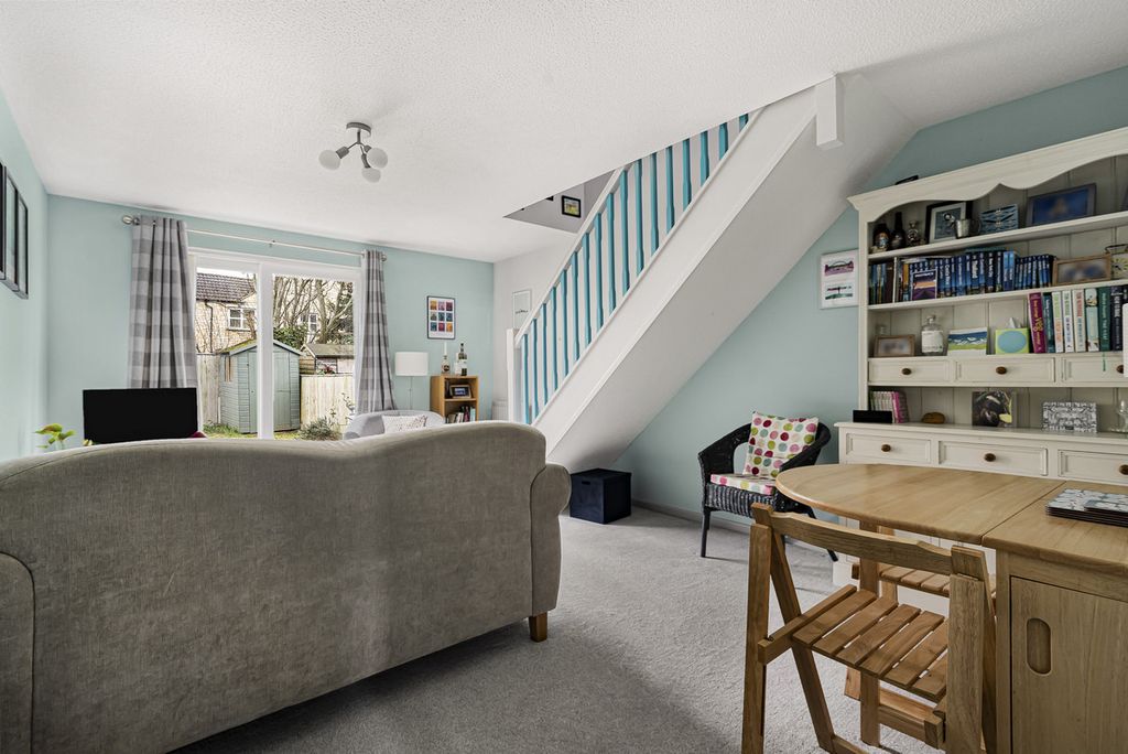 Property photo 2 of 18