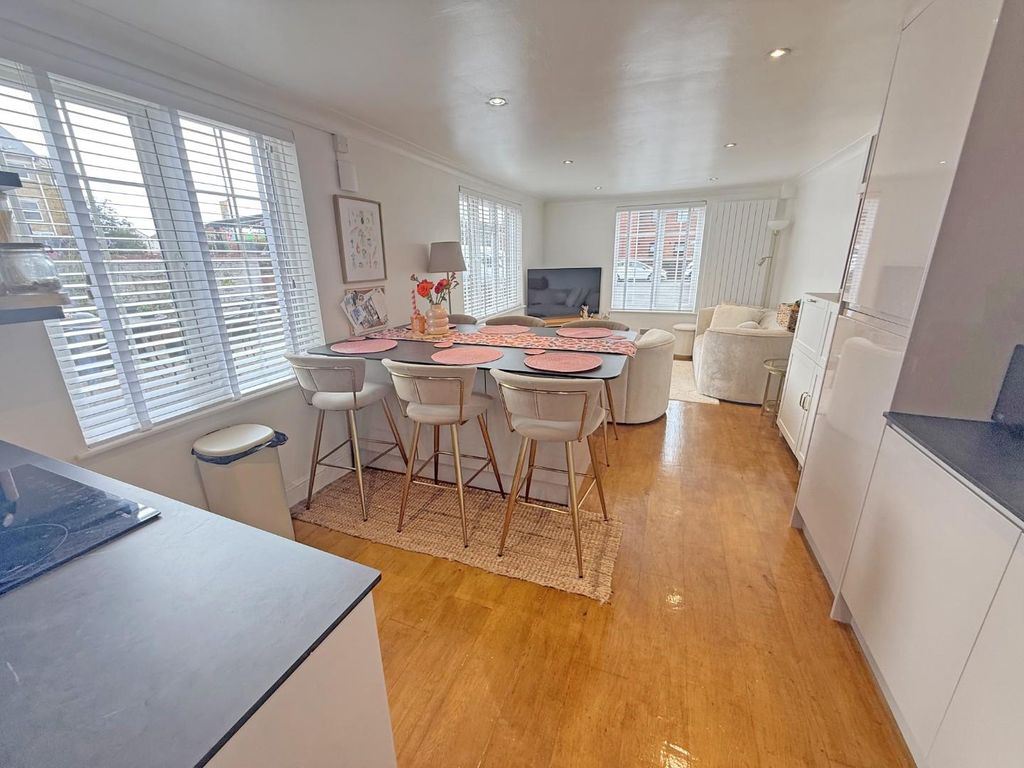 Property photo 3 of 19 Img_2650.Jpg