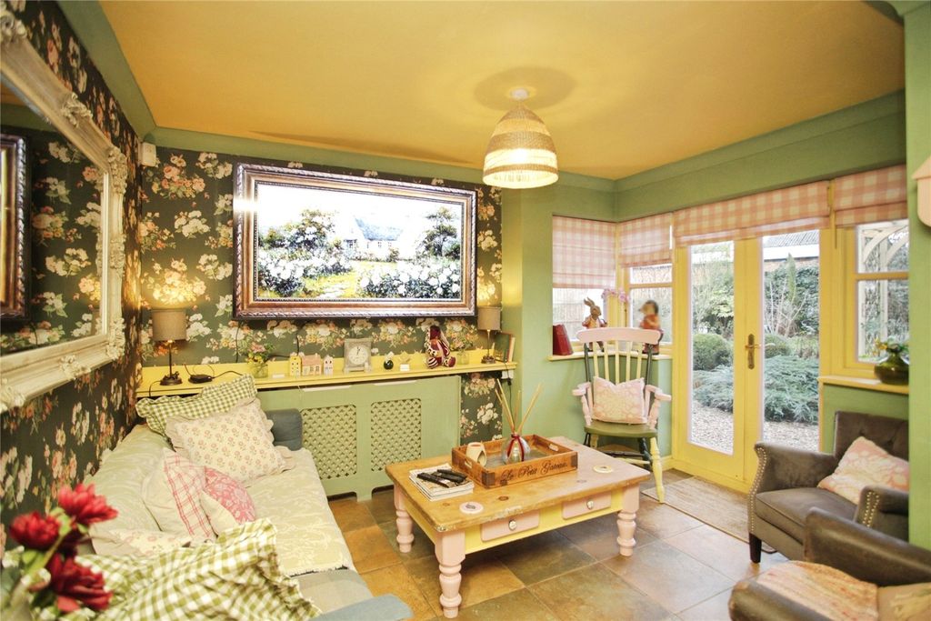 Property photo 3 of 17 Picture No. 28