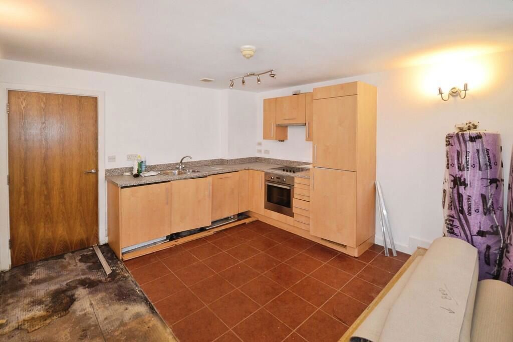 Property photo 2 of 8