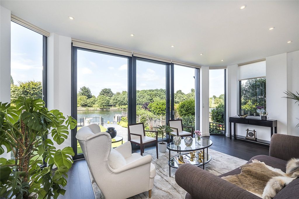 Property photo 2 of 24 Picture No. 06