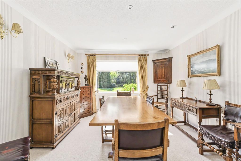 Property photo 3 of 12 29-The-Uplands-21.Jpg