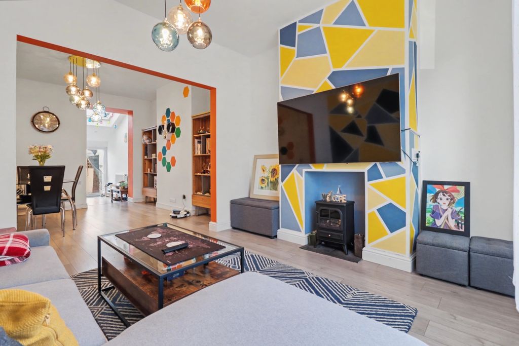 Property photo 2 of 14 Sitting Dining Room