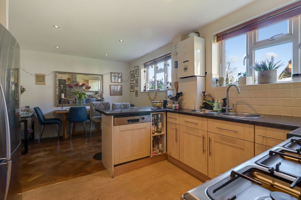 Additional image 7 of 2 bed maisonette for saleBridge Road, East Molesey KT8