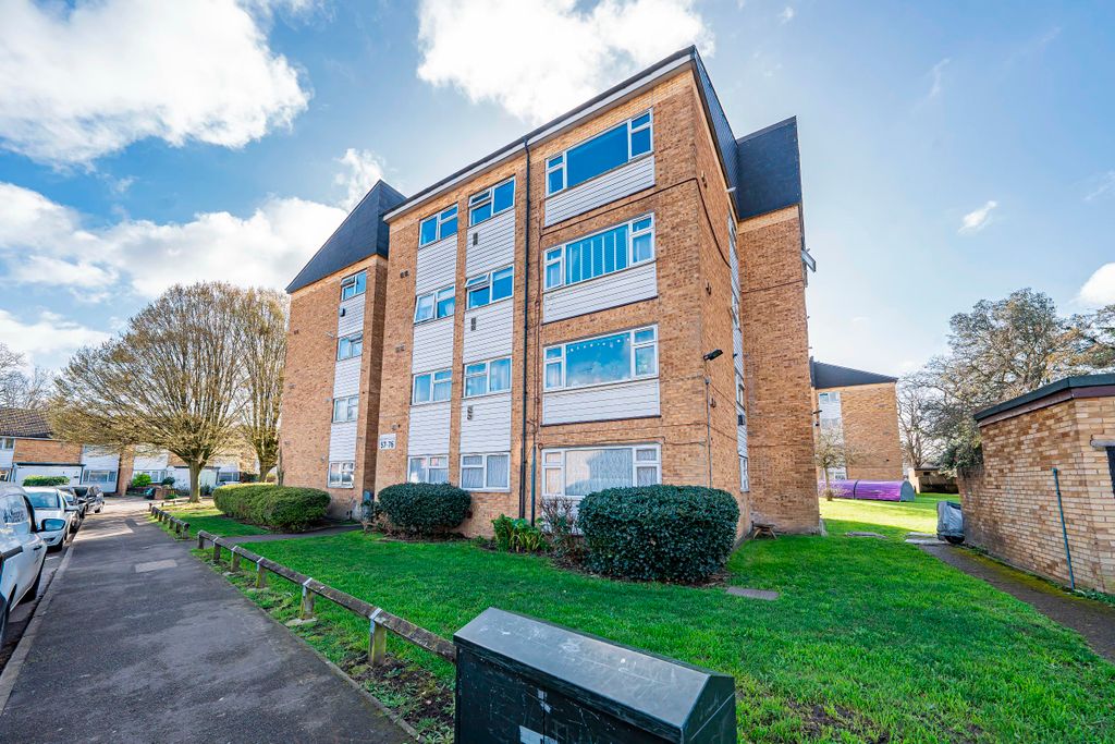 Property photo 1 of 9