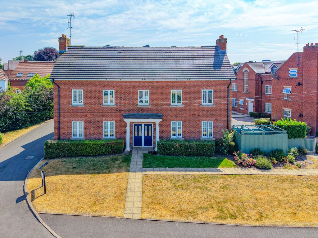 Property photo 1 of 12