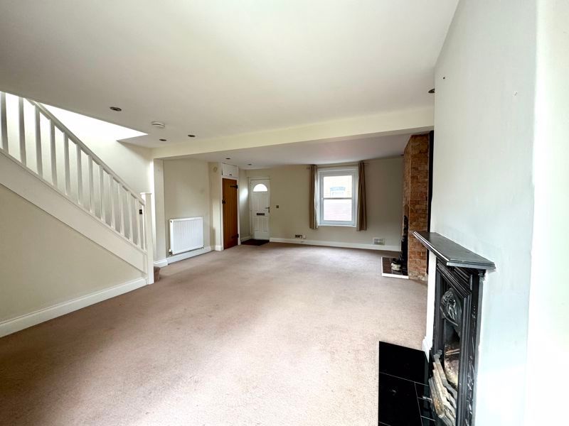 Property photo 3 of 8 Photo 11