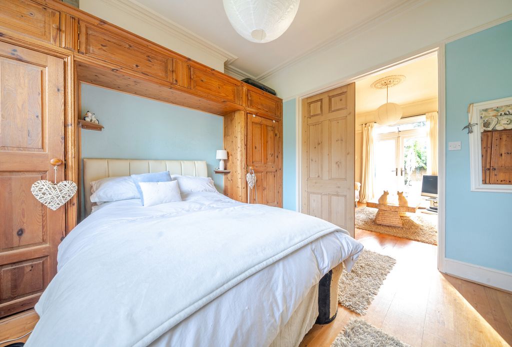 Property photo 2 of 9 1371403-16-68F754...