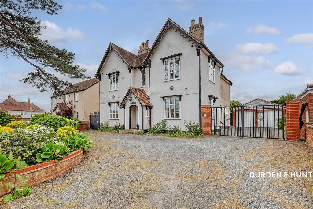 Property photo 1 of 34 London Road