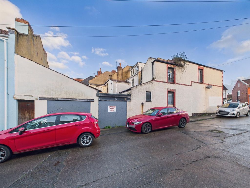 Property photo 2 of 17 2 - Development Opportunity For Auction, Bedminste