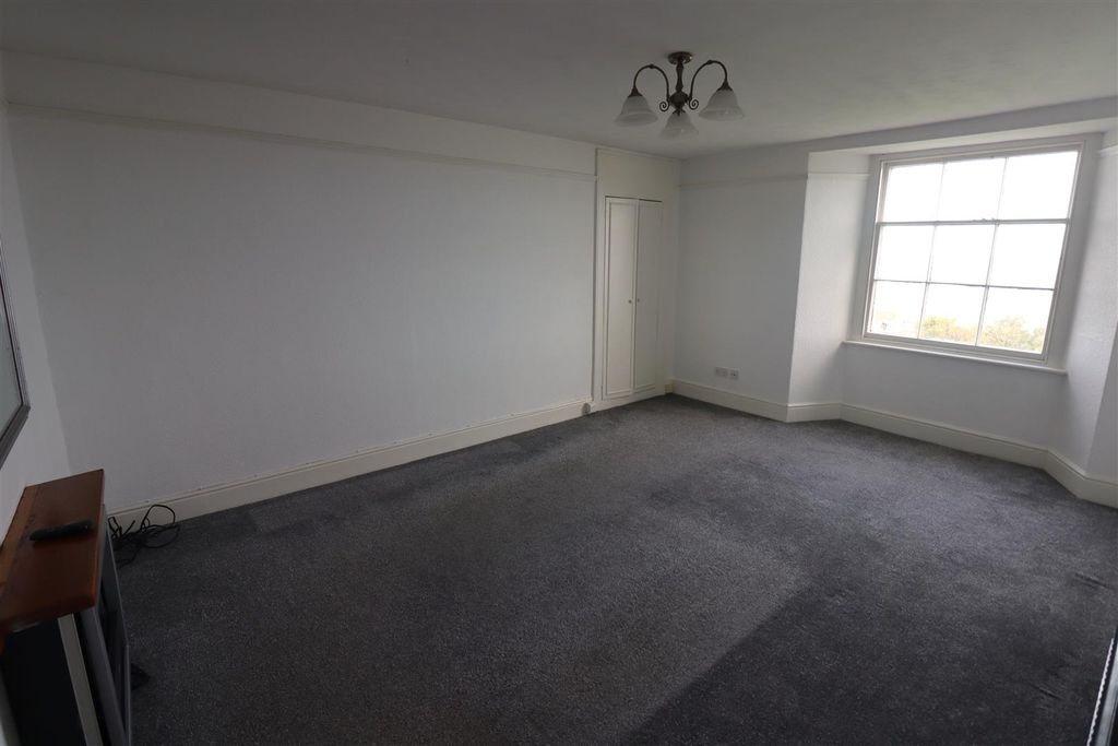 Property photo 3 of 6 Living Room.Jpg