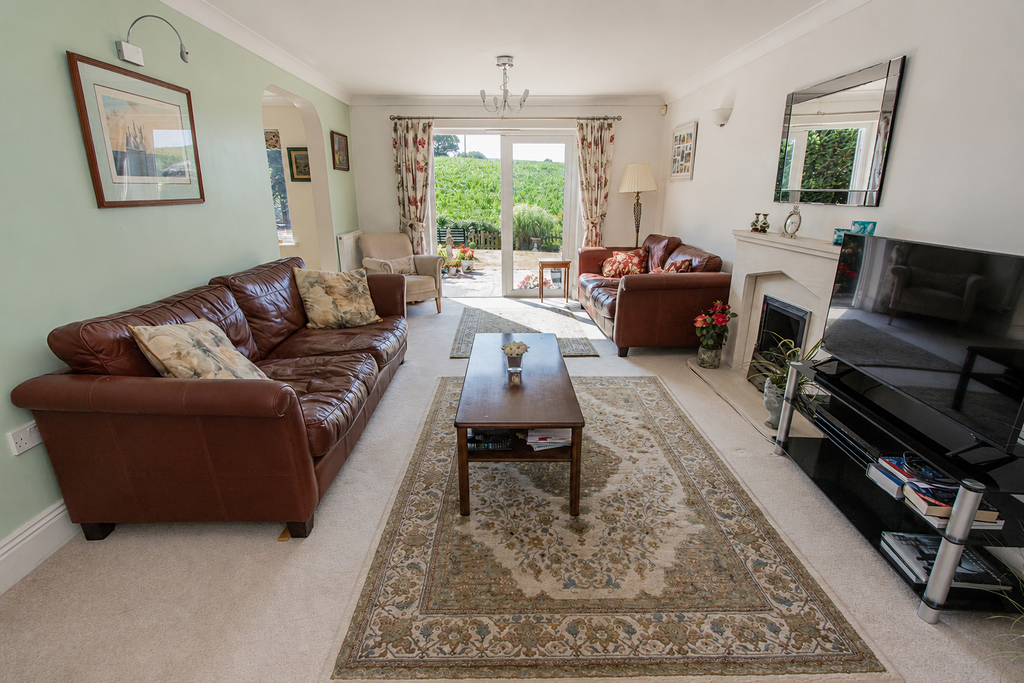 Property photo 2 of 22