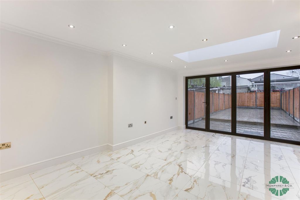 Property photo 3 of 35 6232d50E1Dd1F.Jpg