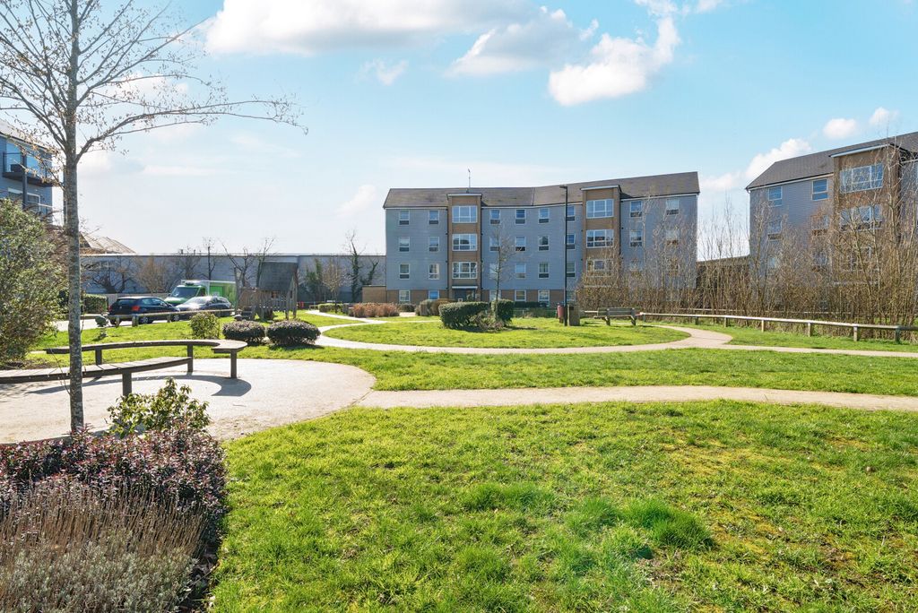 Property photo 3 of 15 Communal Grounds