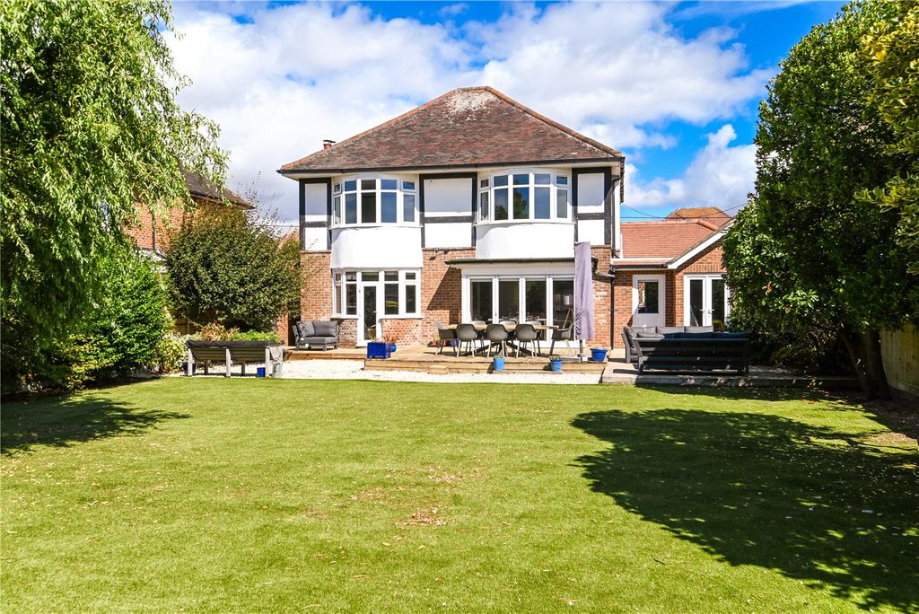 Property photo 1 of 18 Picture No. 03