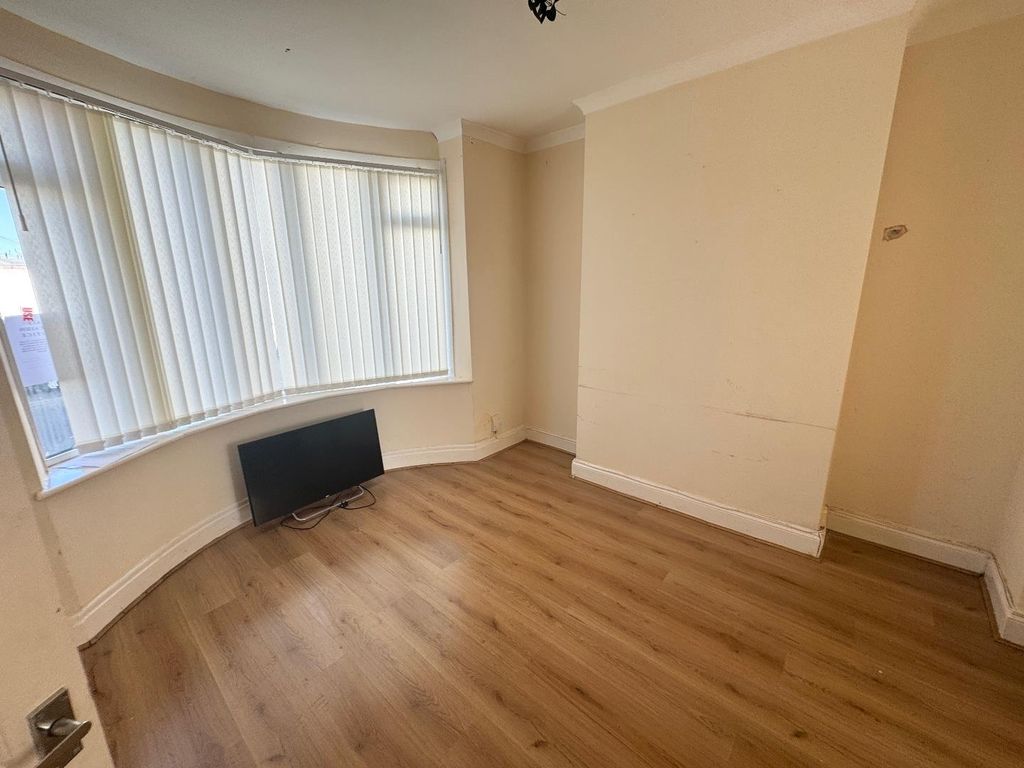 Property photo 2 of 10 Lounge