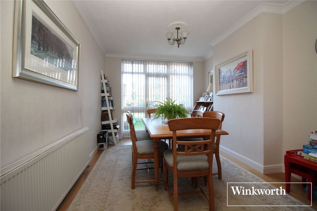 Property photo 3 of 18 Picture No. 05