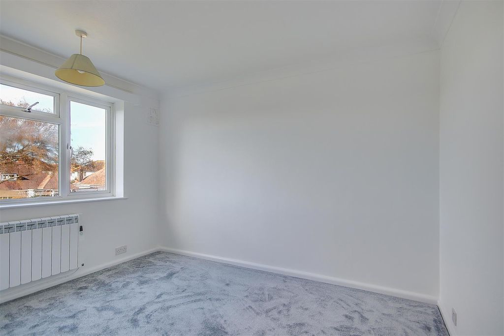 Property photo 2 of 9 Img_1017-Img_1019.Jpg