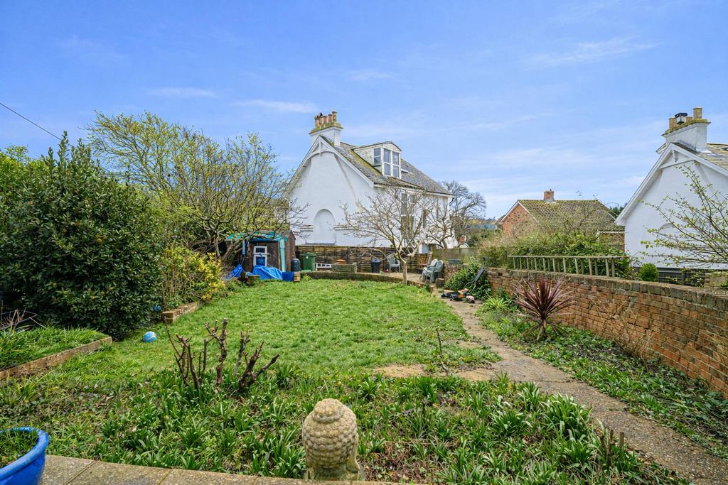 Property photo 2 of 18 A494B177-393B-41A8-A485-2Df5894c34E5.Png