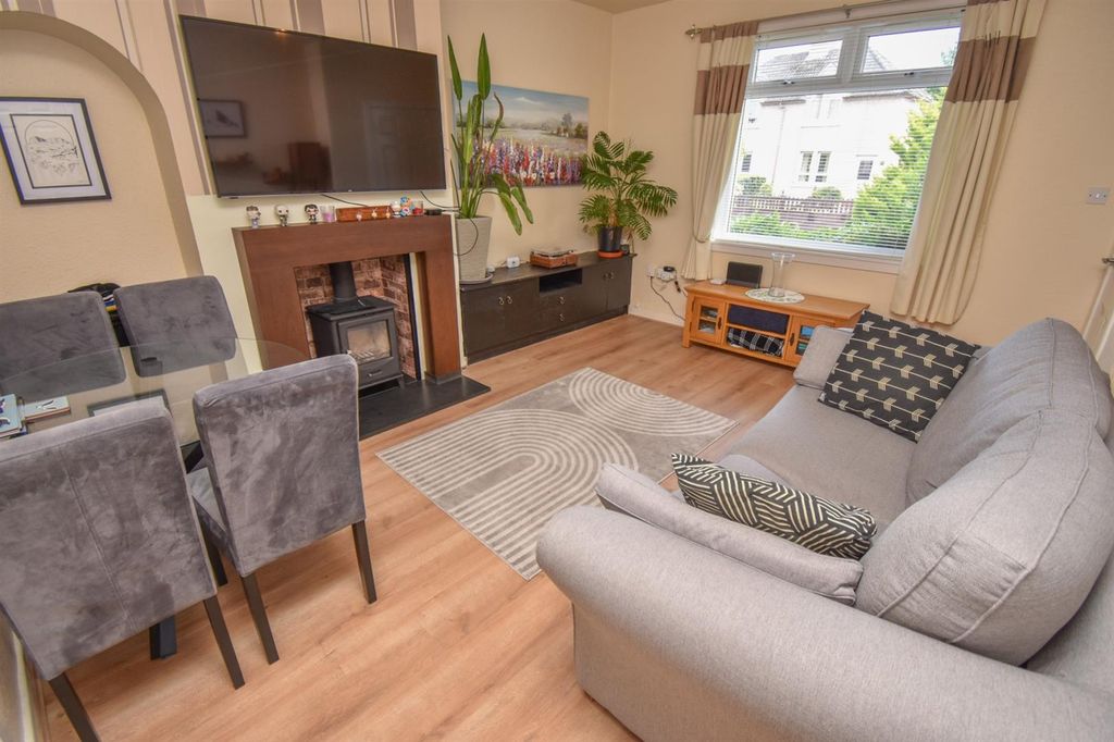 Property photo 3 of 18 Lounge-2.Jpg