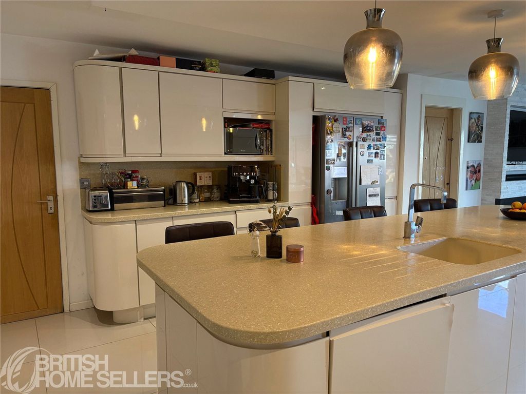 Property photo 3 of 40 Picture No. 79