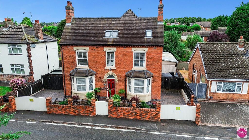 Property photo 1 of 44 Newhall Road.Jpg