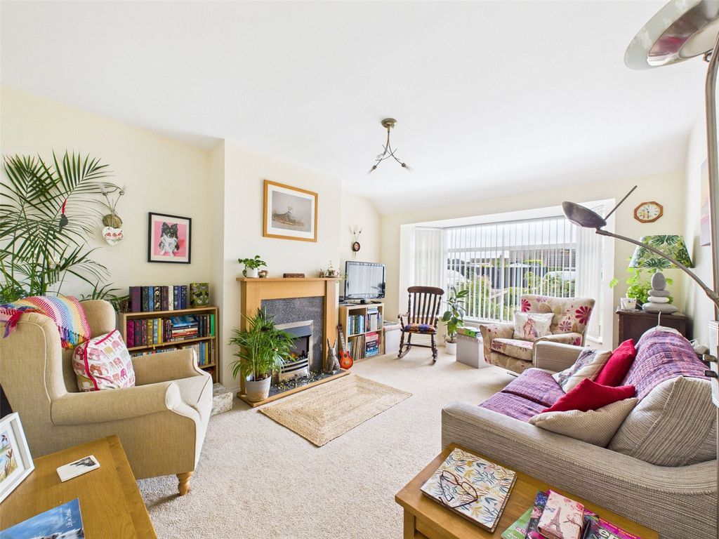 Property photo 2 of 27 Picture No. 29