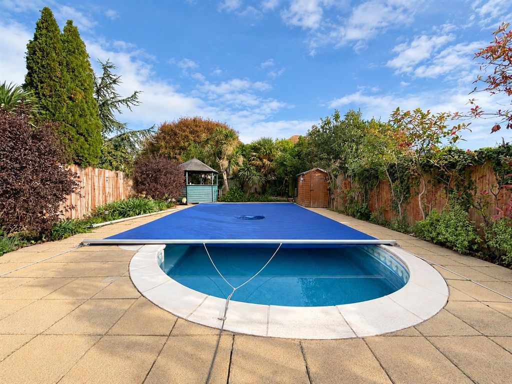 Property photo 3 of 32 5.Png
