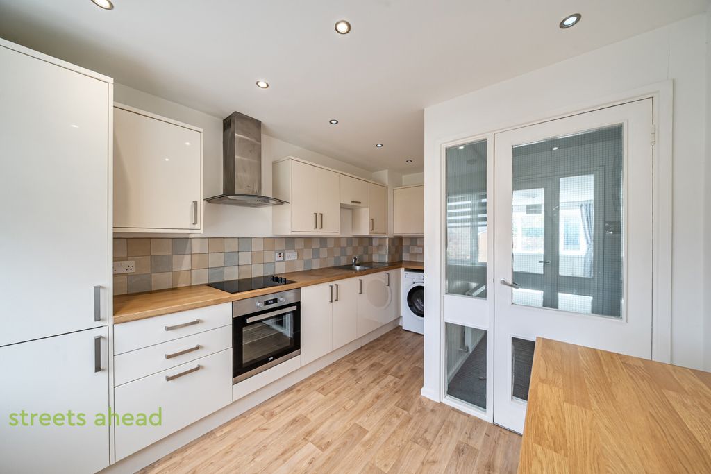 Property photo 3 of 15 A364Fd74-d9d4-4dc...