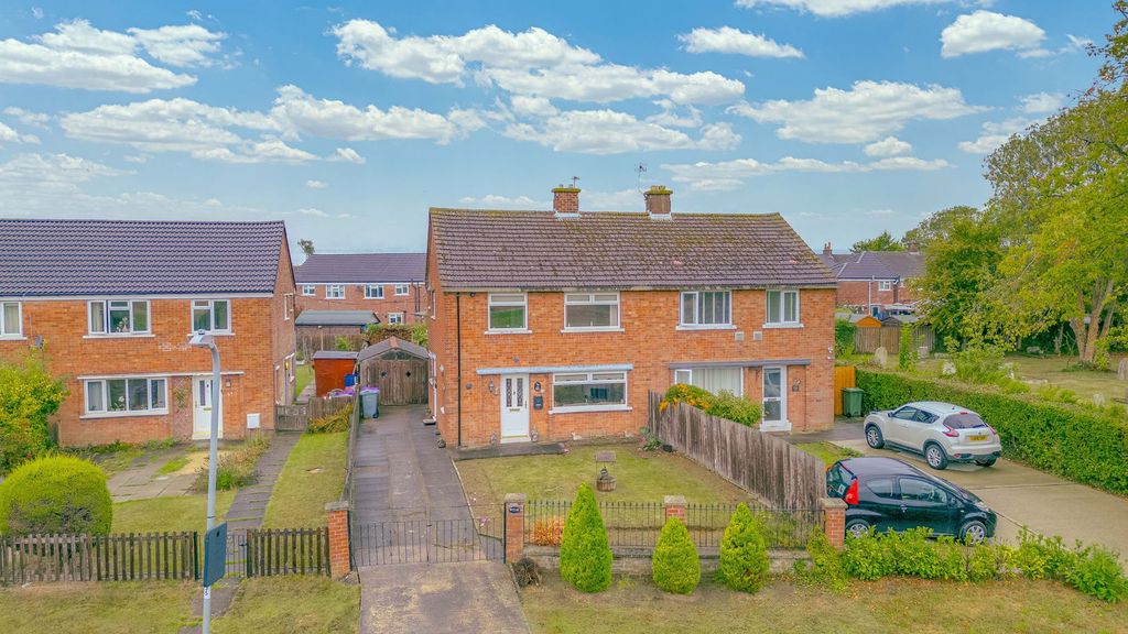 Property photo 1 of 28