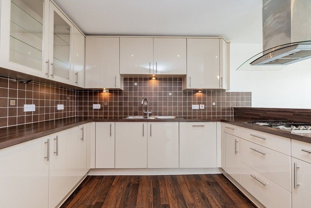 Property photo 2 of 12 1 Ww 3