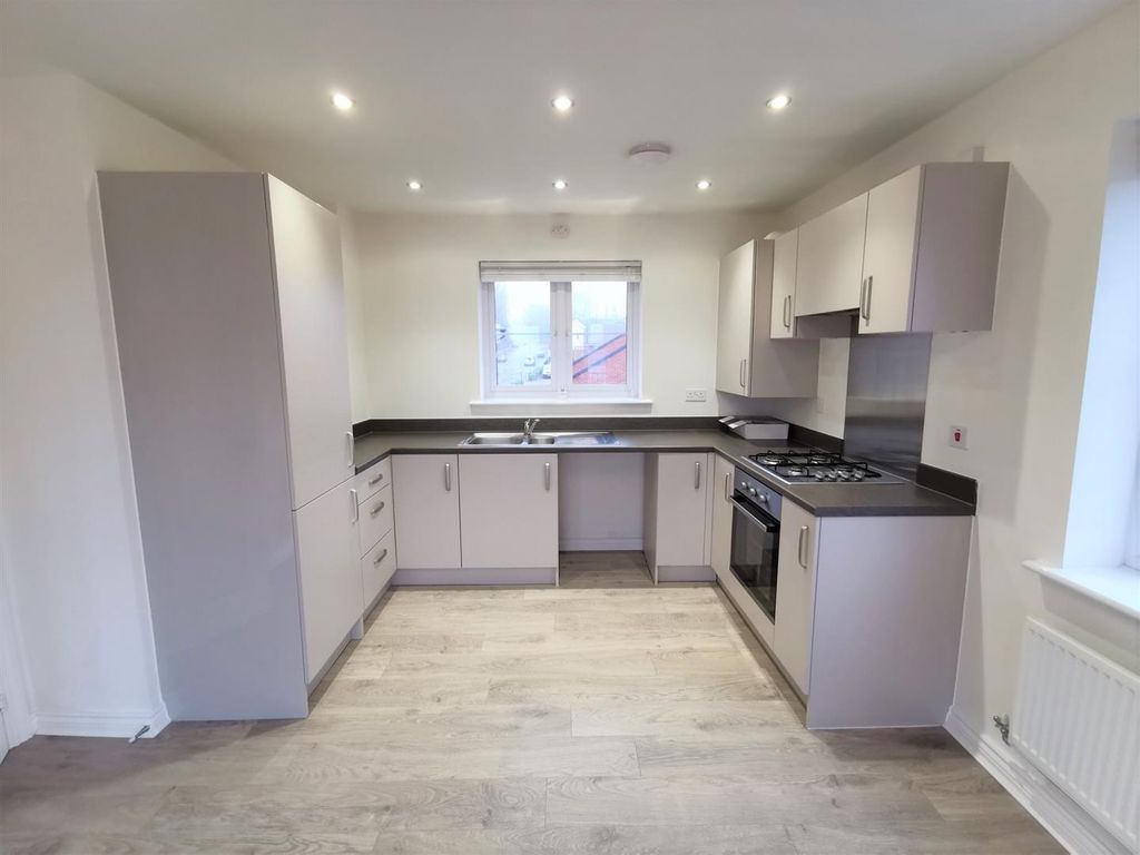 Property photo 3 of 7 Property Photo