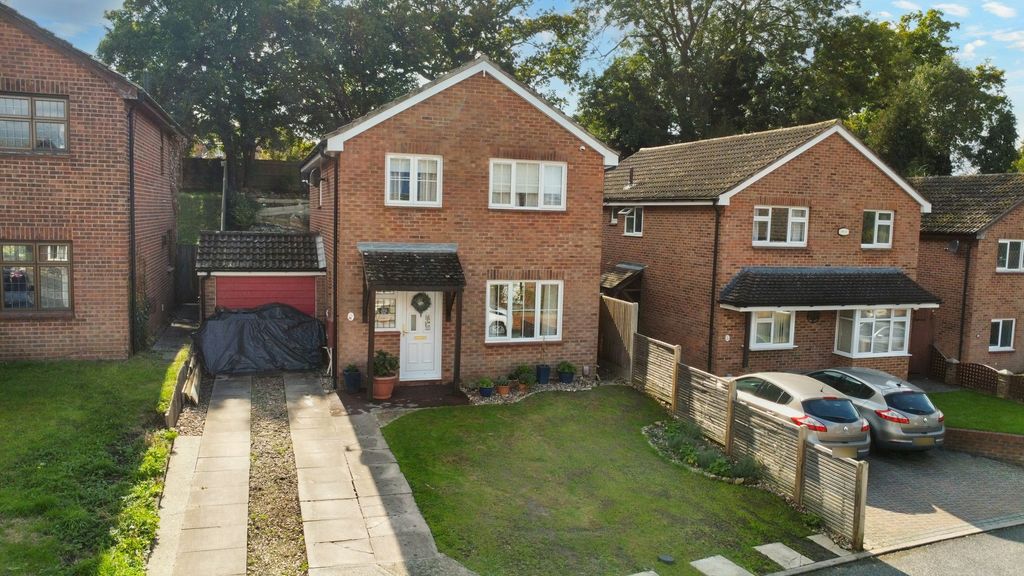 Property photo 3 of 12