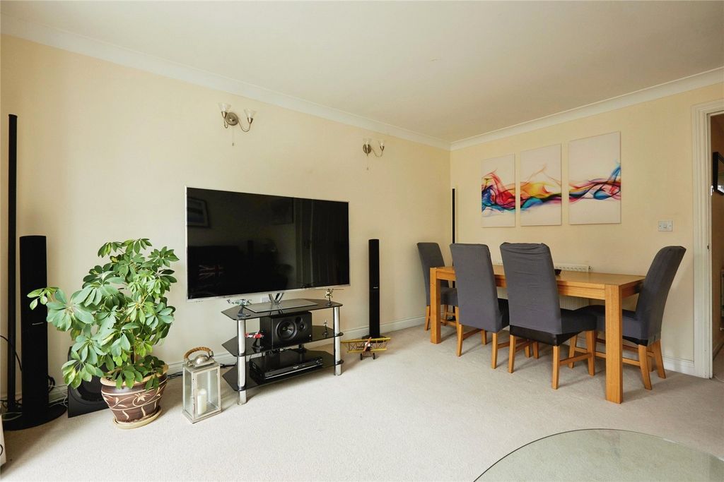 Property photo 3 of 16 Picture No. 07