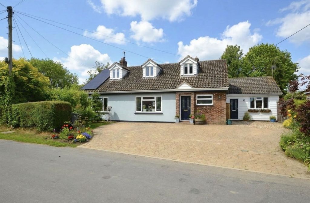 Property photo 2 of 35