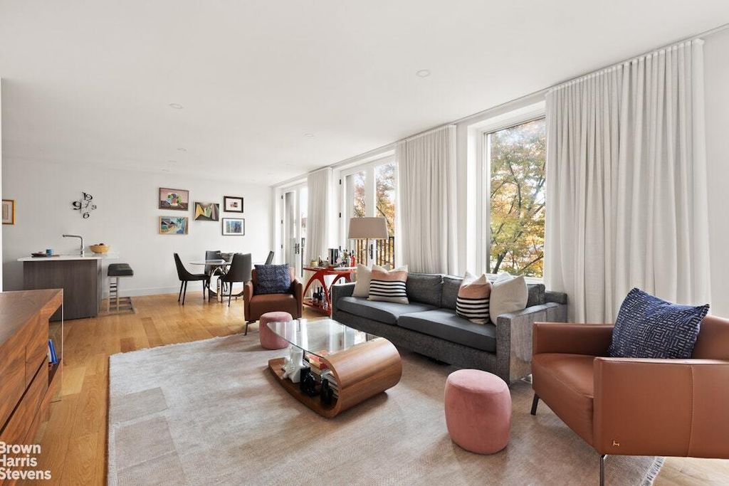 Property photo 2 of 12 <Alttext/>