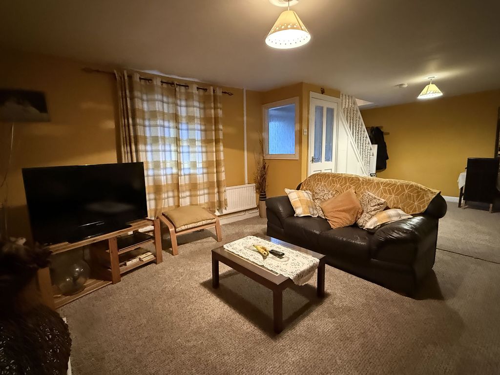 Property photo 3 of 13 Amelia9373Img8423-Zmbjchijbbcml7Y1.Jpg