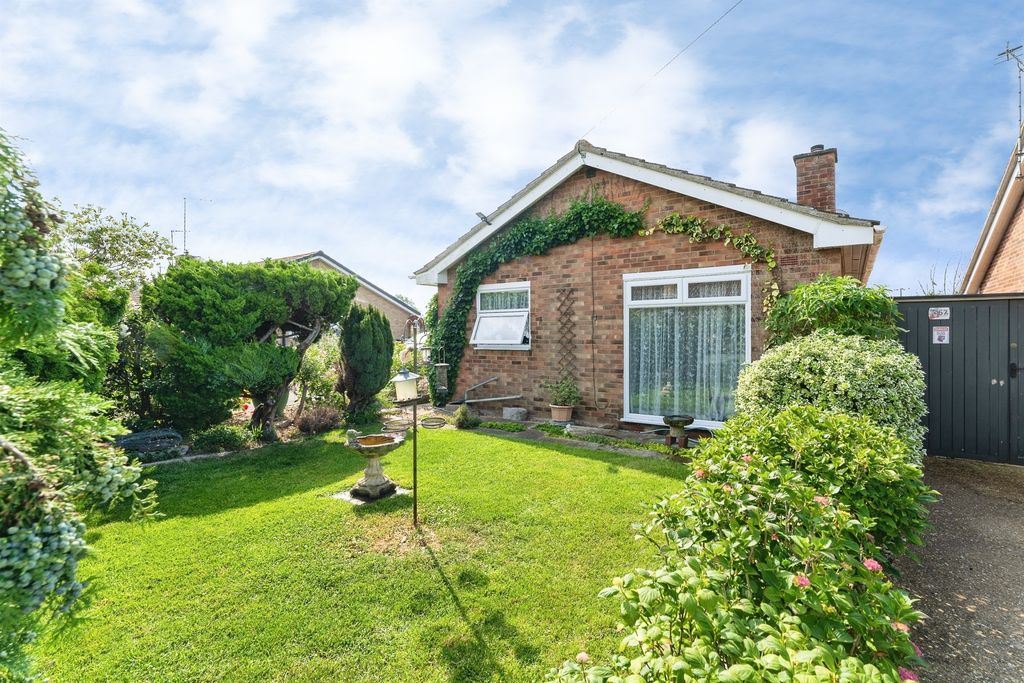 Property photo 2 of 16
