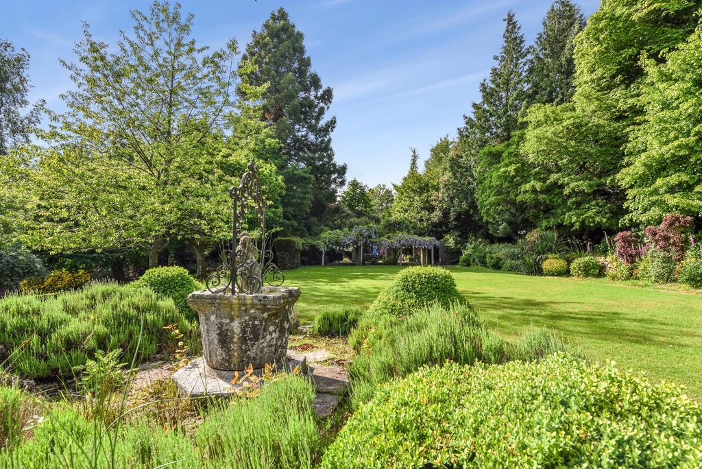 Property photo 2 of 15 Picture No. 17