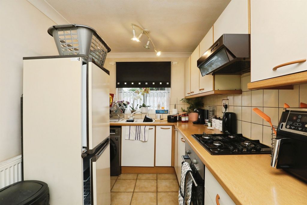 Property photo 3 of 17