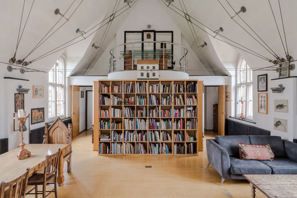 Property photo 1 of 32 278799 - Flat 2, Royal Victoria Patriotic Building-7.Jpg
