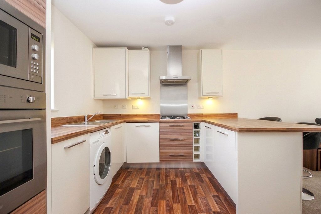 Property photo 2 of 9 Picture No. 20
