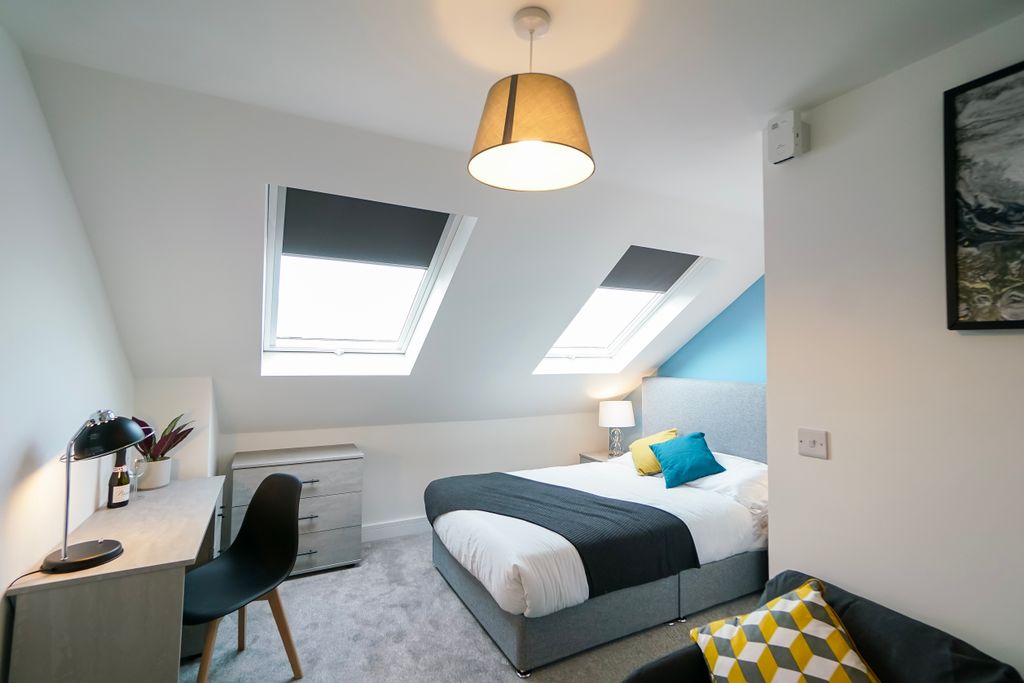 Property photo 2 of 22