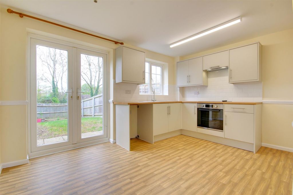 Property photo 3 of 12 Img_4693-Img_4695.Jpg