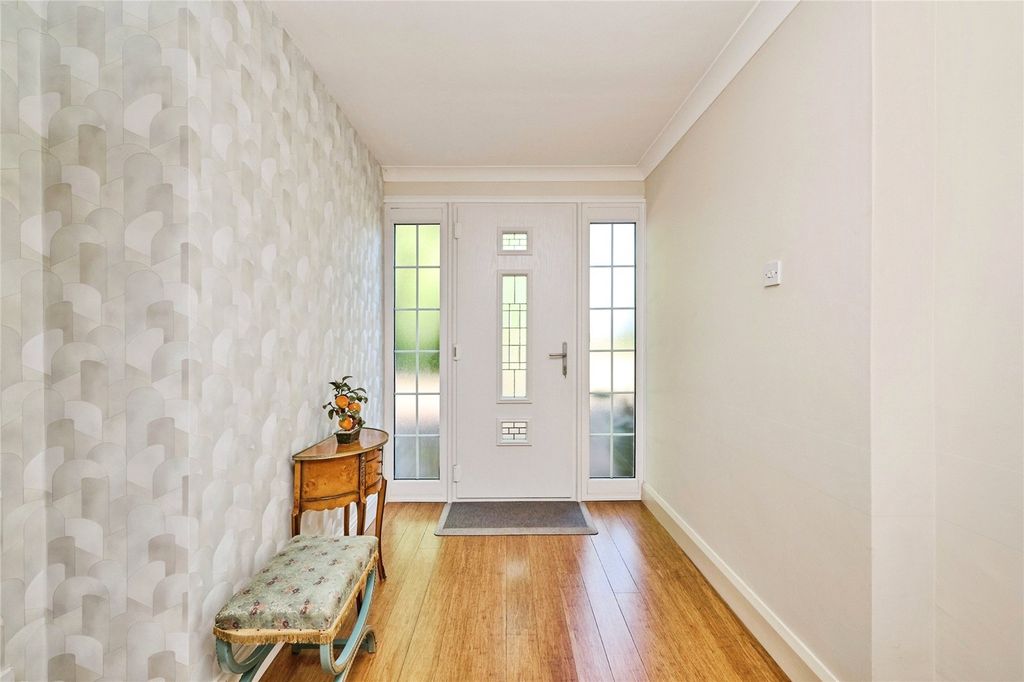 Property photo 2 of 44 Picture No. 34