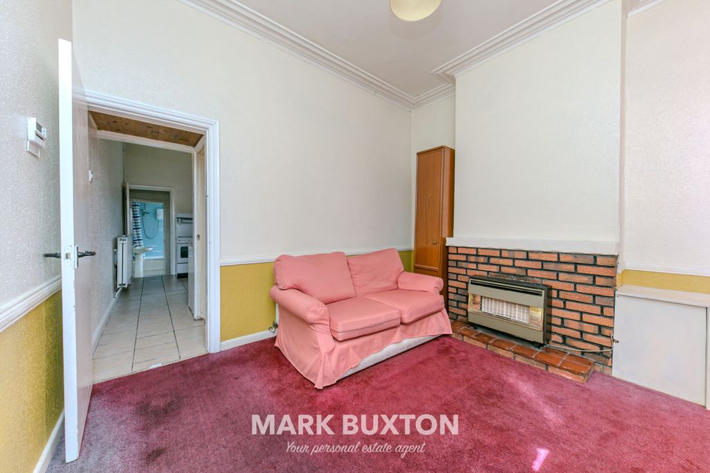 Property photo 2 of 12