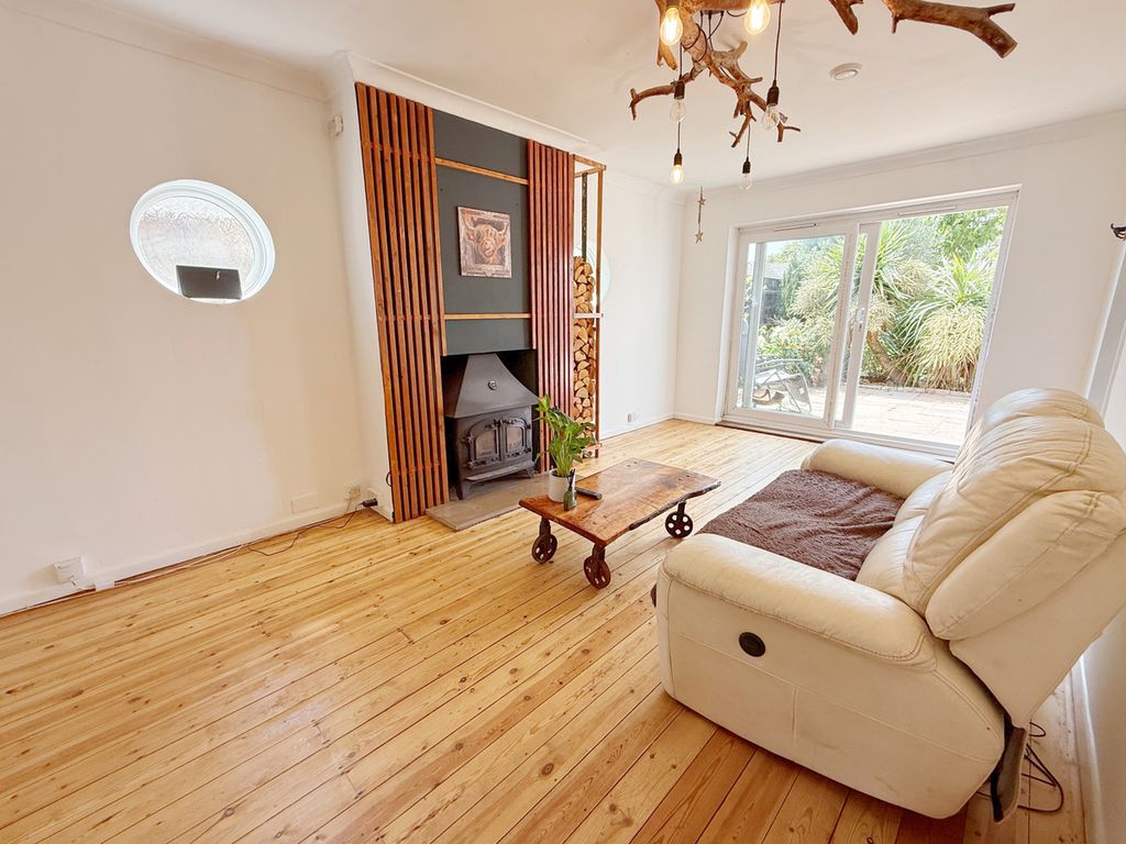 Property photo 3 of 19